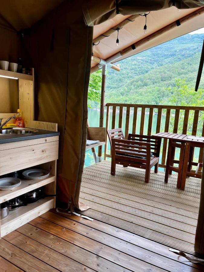 Glamping Bagrem Hotel Jablanica Bagian luar foto